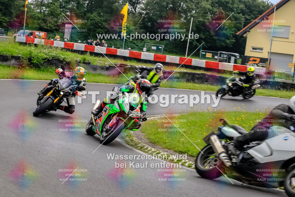 VBK-6946 | Hier findet Ihr Bilder von Touristenfahrten auf der Nürburgring Nordschleife oder von anderen Veranstaltungen die ich besucht habe. Viel Spass beim Durch Schauen 