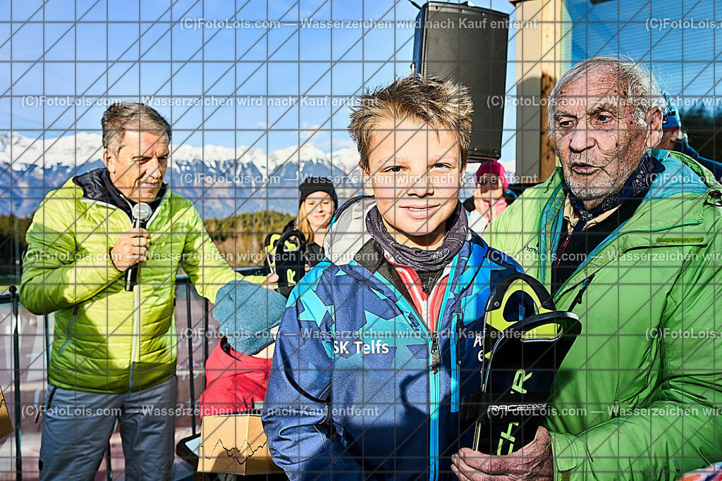 ALP1423_Patscherkofel_FischerCup-RTL_Tombola | (C)FotoLois.com, Alois Spandl, FischerCup-RTL, Kinder-/Schüler-Rennen auf der Heiligwasserwiese am Patscherkofel, SkiClub Innsbruck Patscherkofel (SCIP), Fr 30. Dezember 2022.