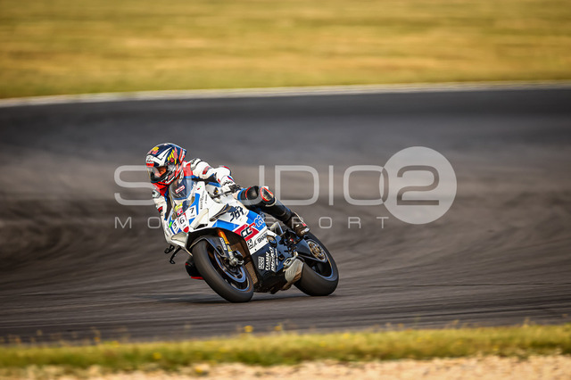 0367-240831_EL-003_367 | Deine Full-Service-Agentur für ✔️Videoproduktionen und ✔️Motorsportfotografie Jetzt Angebot anfragen!