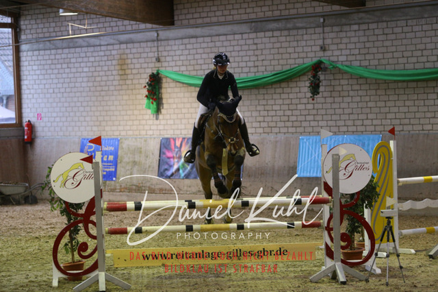 IMG_0908 | Turnierfotos kaufen im Webshop von Daniel Kuhl Photography – entdecke professionelle Reitsportfotos aus Turnieren & Events. Hochwertige Turnierbilder online bestellen & sichern. Jetzt Fotos von Reitsportturnieren kaufen!