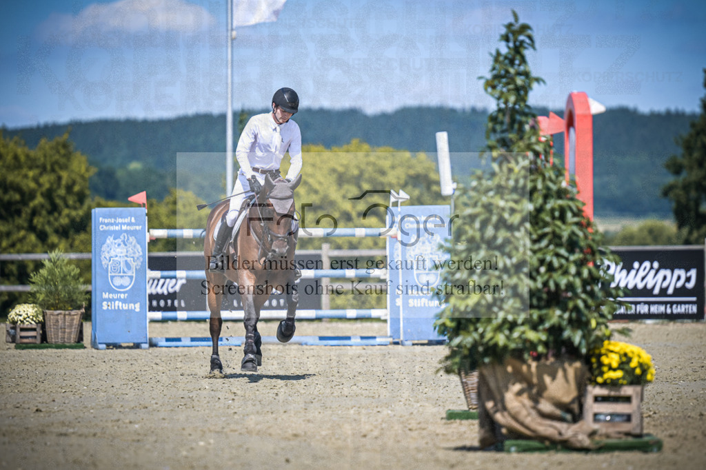 DOS_3075 | Entdecke hochwertige Reitturnierfotos von Foto Oger. Professionell, emotional und authentisch – jetzt Lieblingsmomente im Shop bestellen.Deutschlandweite Turnierfotografie. - Realisiert mit Pictrs.com
