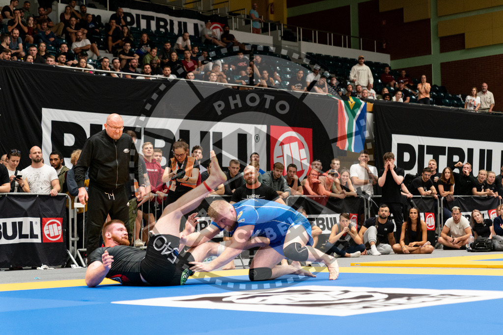 20230916PBB7759 | Fighters compete during the grappling tournement ADCC Trials (European, Middle East and African Championship) in Warsaw, Poland, on September 16, 2023.