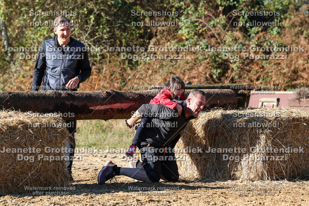 Dog Paparazzi - Strongdog 10-25-2119 | Dog Paparazzi Jeanette Grottendiek Fotografie & Videografie - Realisiert mit Pictrs.com