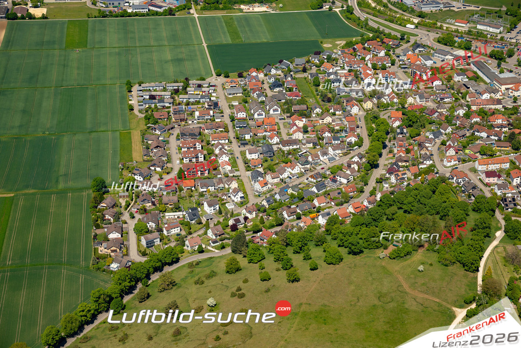 Luftaufnahme von Herbrechtingen - Die Luftaufnahme wurde 2025 vom UL-Flugzeug heraus erstellt ( keine Drohne ) - Hochauflösende Luftaufnahme - für professionelle Ausdrucke geeignet. Die Geschenkidee !Mit Lizenz und Bildrechte bestellbar