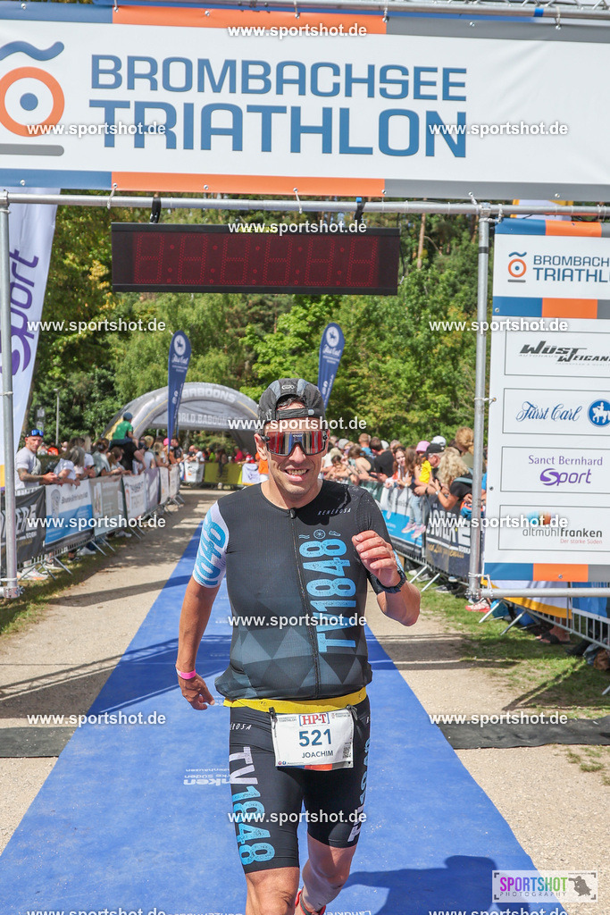 LUR_5896 | Rund um das Thema Sport-Event-Fotografie & individuelle Teilnehmerfotos. Jeder Teilnehmer wird fotografiert.