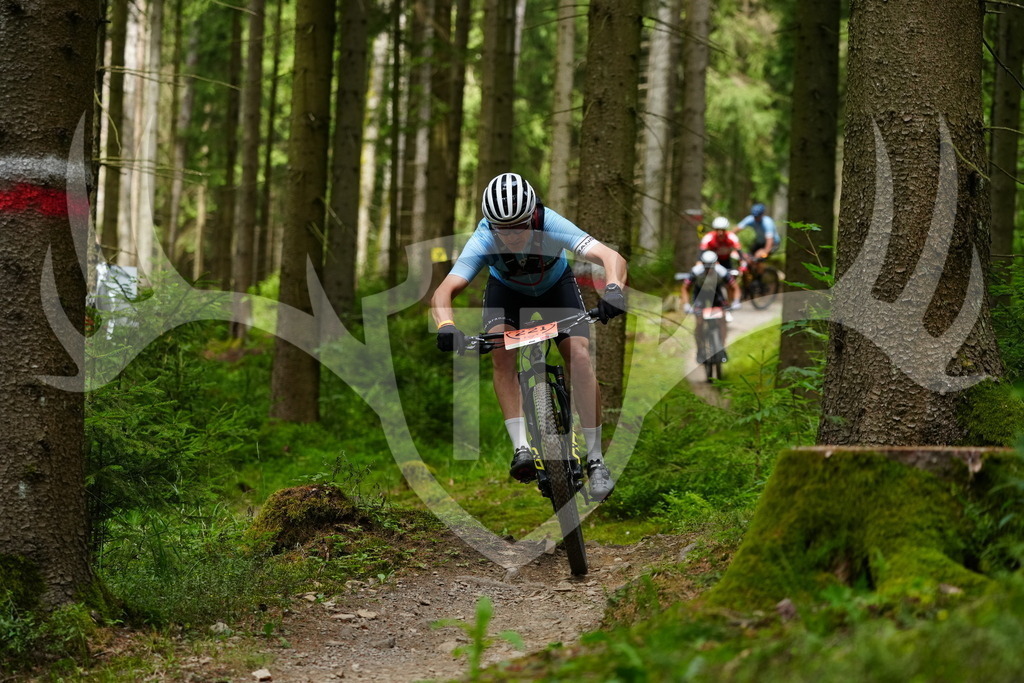 FC100454 | Fotogalerie der Treibjagd im Dunkelwald - Dein MTB Etappenrennen im Erzgebirge - Realisiert mit Pictrs.com