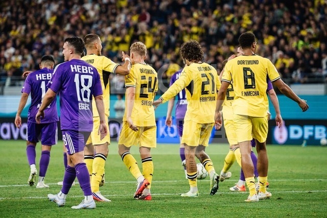DFB-Pokal: HEBC - Borussia Dortmund, 01.09.2026 | TOR, JUBEL zum 0:2 durch Daniel Jonathan Svensson (Borussia Dortmund, 24); Fußball, DFB-Pokal, 1. Runde: HEBC vs. Borussia Dortmund am 01.09.2026 im Volksparkstadion, HamburgDFB REGULATIONS PROHIBIT ANY USE OF PHOTOGRAPHS AS IMAGE SEQUENCES AND/OR QUASI-VIDEO. - Realisiert mit Pictrs.com