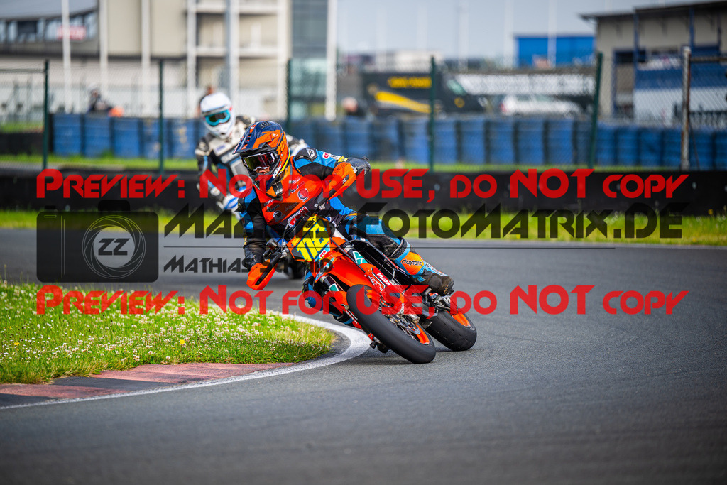 MaZZes_FotoMatrix_240621_6021986_9598 | ROT