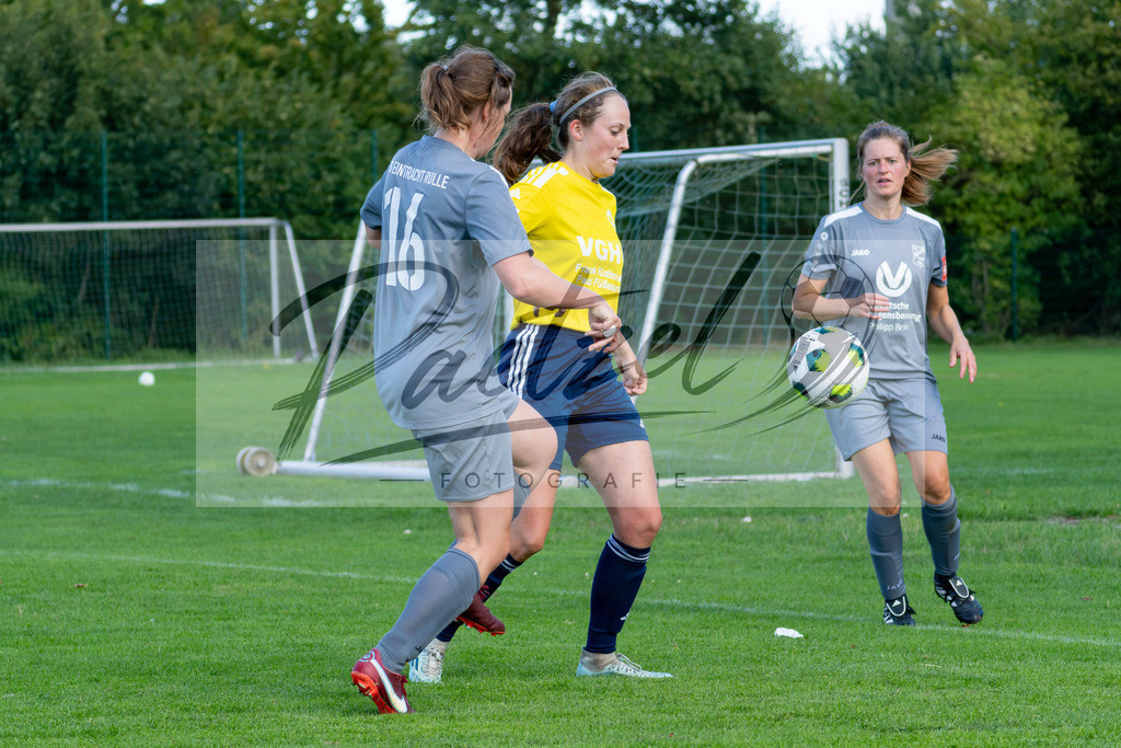 20260906_RULSVK_0918 | Fußball, Frauen:   beim Spiel der Kreisliga zwischen SG Rulle/Haste vs. SV Kettenkamp am 06.09.2026 im Stavermann-Sportpark in Rulle/Wallenhorst, Deutschland.(Foto von Nico Paetzel) - Realisiert mit Pictrs.com