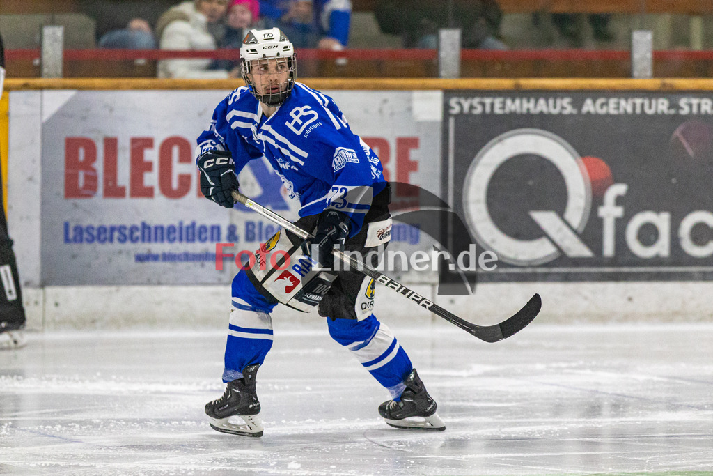 Achtelfinale Spiel 1 SC Forst vs EV Pegnitz ICE DOGS | Eishockey Landesliga Playoffs 2023/2024, Achtelfinale Spiel 1 SC Forst vs EV Pegnitz ICE DOGS, 20240218,
Julian KRAUS (Nature Boyz 73) in Aktion,
2024-02-18 in Peißenberg (Eisstadion)
73 Julian KRAUS (Nature Boyz 73)
Copyright: WolfgangxLindner foto-lindner.de