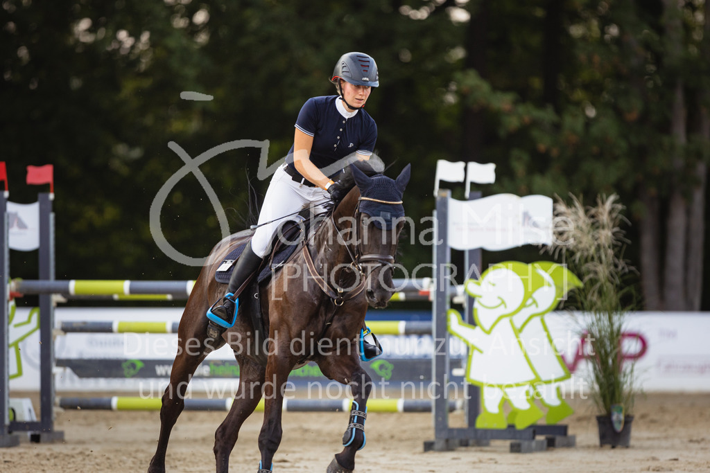 220826_Delbrueck_L-Spr-246 | Deine schönsten Turniermomente als professionelle Fotos! Entdecke hochwertige Pferdesport-Fotografie im Online-Shop. Jetzt Fotos finden & bestellen!