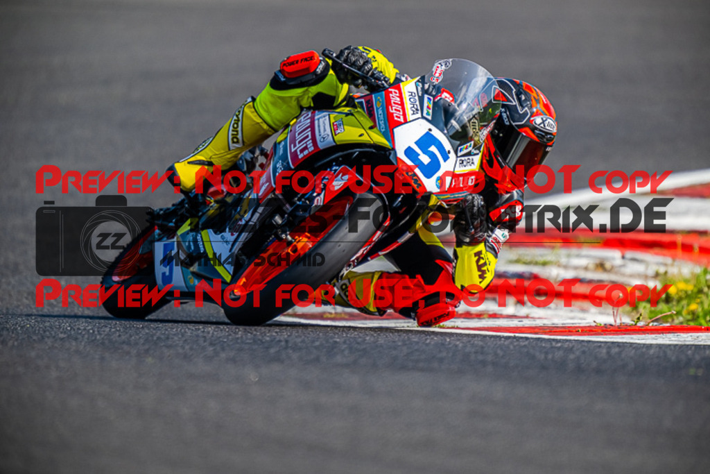 MaZZes_FotoMatrix_220506_96747 | Fotograf Mathias Schmid
Sportfotograf,
Eventfotograf,
Hochzeitsfotograf,
Portraitfotograf