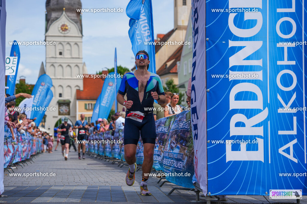 DSC04998 | Stadttriathlon Erding 2025. #yourpictrs #sportshot_your_pictrs @Sportshotphotography #stadttriathlonerding Copyright: www.sportshot.de