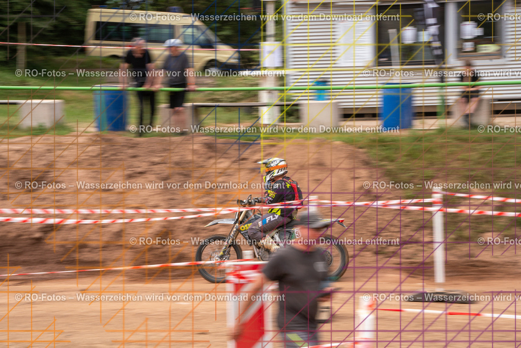 Niederwürzbach 4 Lauf-1790 | Sportfotografie von RO-Fotos: Motorsport, Motocross, Enduro, Laufveranstaltungen und Triathlon. Professionelle Fotos von Sportlern und Events. - Realisiert mit Pictrs.com