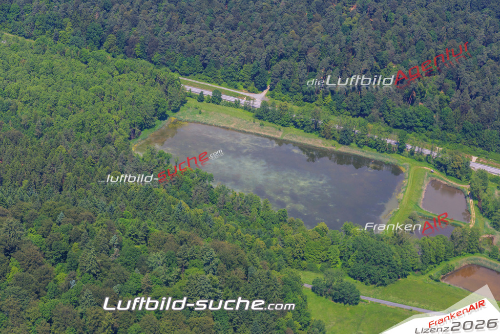 Luftbild von  Oberaurach - Luftaufnahme wurde 2016 von https://frankenair.de mittels Flugzeug (keine Drohne) erstellt - die Geschenkidee