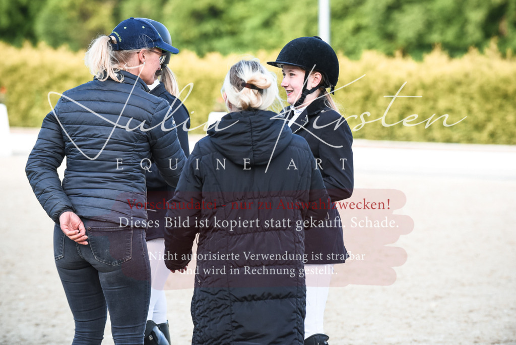 20230518_JK-Röhrsdorf-12-1285 | Pferde- und Turnierfotografie in Westsachsen. Pferdeportraits, Auftragszeichnungen und intuitive Kunst.