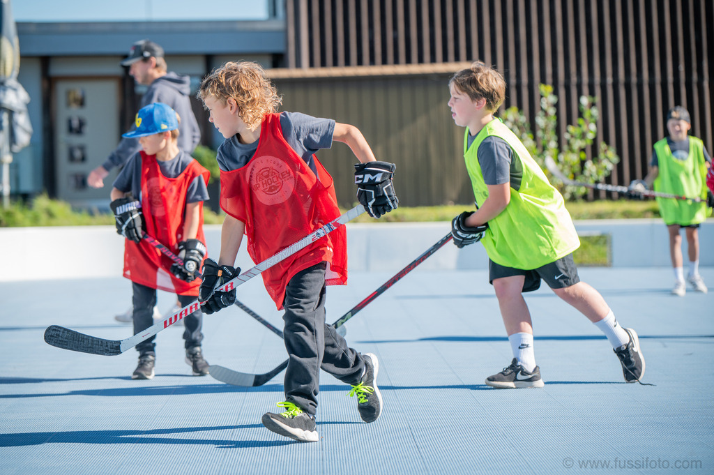2025-09JP Hockey-Camp-Widnau-1201 | "Fussifoto.com – Ihr Ansprechpartner für hochwertige Fotografie! Entdecken Sie kreative Bilder und professionelle Dienstleistungen. Kontaktieren Sie uns für Ihre Projekte!"
