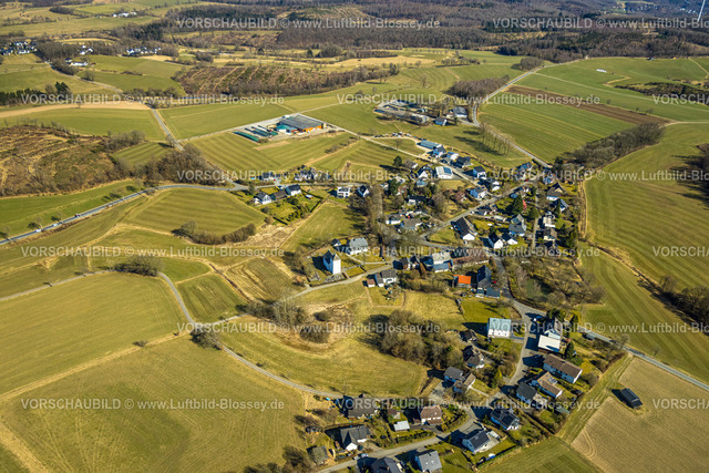 Wenden250307461Roemershagen | Luftbild, Wohngebiet Ortsansicht Römershagen, umgeben von Wiesen und Feldern, Römershagen, Wenden, Sauerland, Nordrhein-Westfalen, Deutschland
