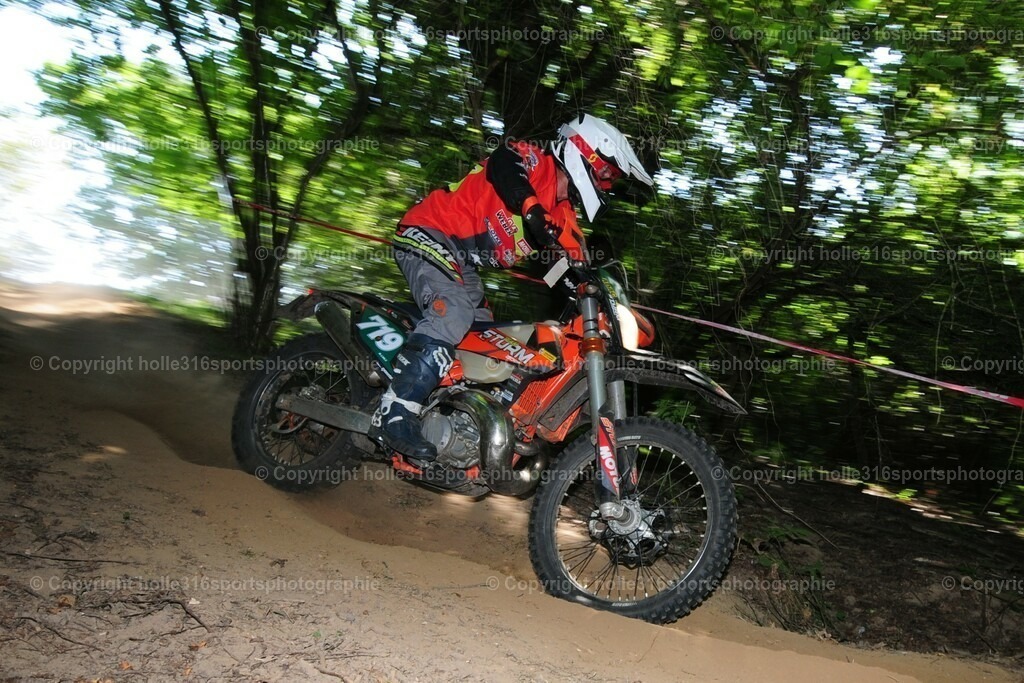 DSC_5535 | Sportfotografie , Motorsport, Motoross, Reitsport, Mointainbike, Enduro,
Landschaft , Outdoor, Eventfotografie, Landschaft, Bilder online bestellen - Realisiert mit Pictrs.com