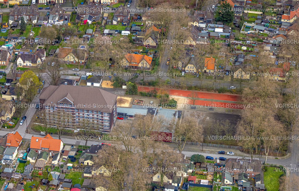 Duisburg230301488Nord | Luftbild, Fassadensanierung, städt. kath. Grundschule am Bergmannsplatz, Neumühl, Duisburg, Ruhrgebiet, Nordrhein-Westfalen, Deutschland