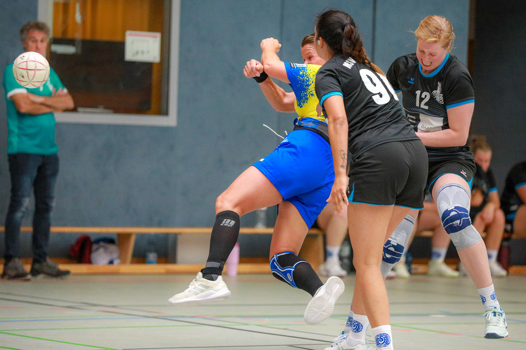 Neukirchen-Duisburg310825_046 | Bildergalerie von Sport-Ereignissen aber auch von weiteren spannenden Dingen - nicht nur vom Niederrhein. In Anlehnung an den bekannten Spruch von Hanns Dieter Hüsch heißt das Motto: "Niederrhein ist überall".  - Realisiert mit Pictrs.com