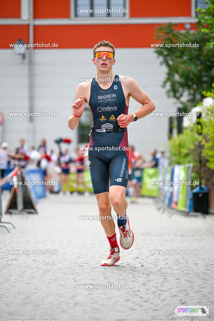 SZI_6198 | Stadttriathlon Erding 2025. #yourpictrs #sportshot_your_pictrs @Sportshotphotography #stadttriathlonerding Copyright: www.sportshot.de