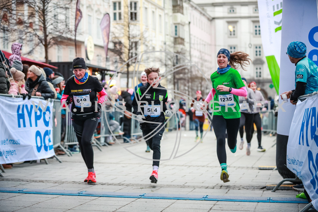 SILVESTERLAUF LINZ 25 | Linz, AUSTRIA, 31. Dezember 25, TRIRUN SILVESTERLAUF LINZ 25 , Image shows: 
Photo: WAPICS / BINDER Manuel