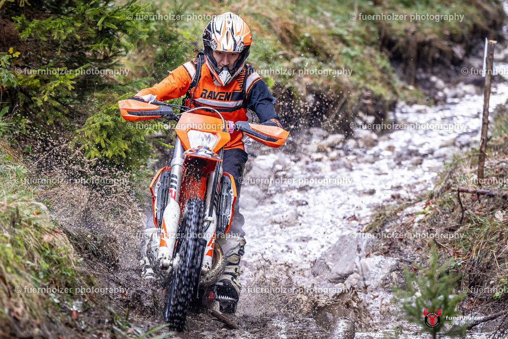 fuernholzer_241026-C2-146 | Fotografische Impressionen von der Red Stag Enduro Extreme by fuernholzer-photography.com. Endurosport in Österreich fotografisch festgehalten von fuernholzer. Auftragsfotografie für Private, Gewerbefotos und Industriefotografie. Eventfotografie, Sportfotografie und Motorsportfotografie. Anbieter von Fotoworkshops, Fototraining, fotografischen Vorträgen und Fotoseminaren.