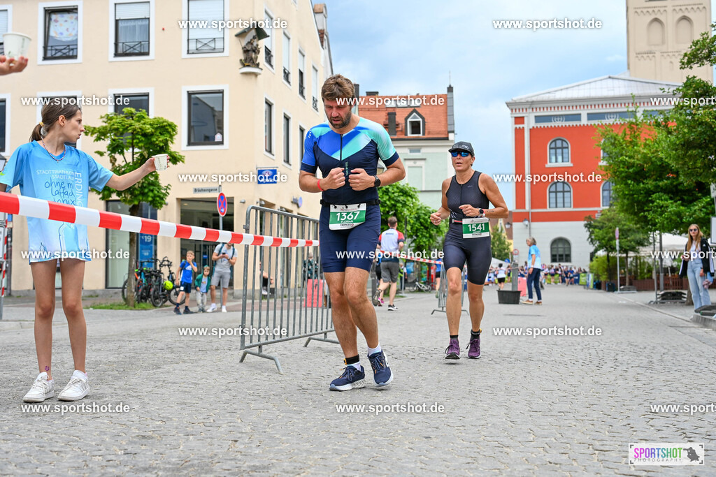 SZI_5331 | Stadttriathlon Erding 2025. #yourpictrs #sportshot_your_pictrs @Sportshotphotography #stadttriathlonerding Copyright: www.sportshot.de