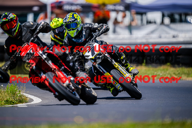 MaZZes_FotoMatrix_220703_1854 | S4