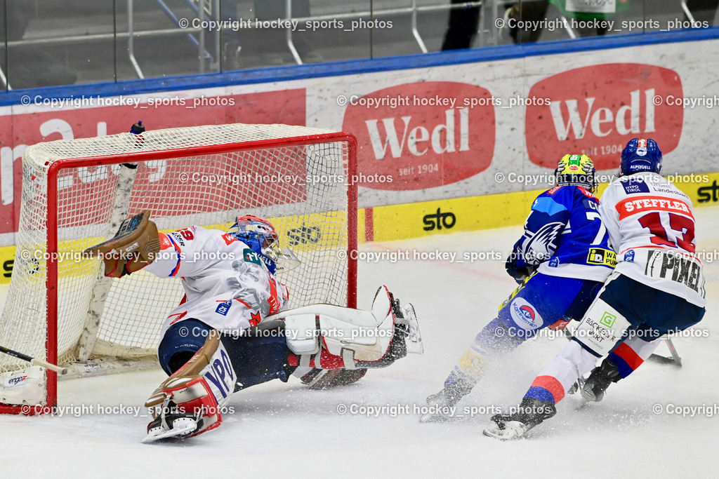 EC IDM Wärmepumpen VSV vs. HC Tiwag Innsbruck-Die Haie | #29 Buitenhuis Evan HC Innsbruck, #74 COATTA Max EC VSV, #13 Steffler Devin HC Innsbruck, EC IDM Wärmepumpen VSV vs. HC Tiwag Innsbruck-Die Haie, EC IDM Wärmepumpen VSV vs. HC Tiwag Innsbruck Die Haie am 13.12.2024 in Villach (Stadthalle Villach), Austria, (Photo by Bernd Stefan)