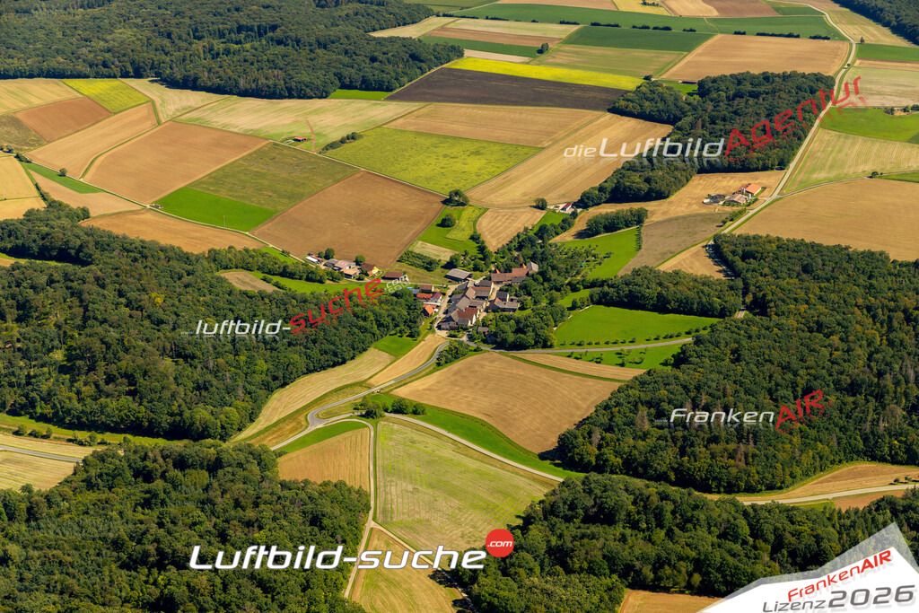 Das Luftbild zeigt : Reckerstal Igersheim - Die Luftaufnahme wurde 2023 vom UL-Flugzeug aus erstellt ( keine Drohne ) - Hochauflösende Luftaufnahme - Für grossformatige Ausdrucke geeignet. Die Geschenkidee !Mit Lizenz und Bildrechte bestellbar