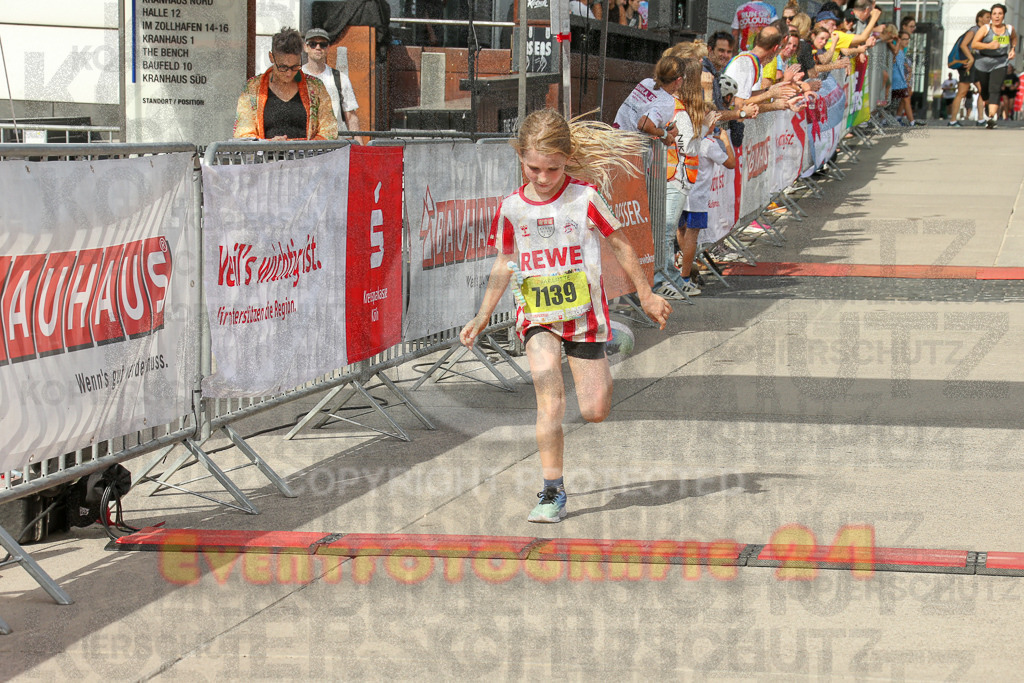250920_1339_EX1_6096 | Sportfotografie im Rhein-Sieg Kreis, Köln, Bonn, NRW, Rheinland Pfalz, Hessen, etc. Unser Tätigkeitsfeld umfasst den Laufsport vom Volkslauf über den Marathon, Duathlon, Triathon bis zum Ultralauf wie Kölnpfad Ultra oder Schindertrail.