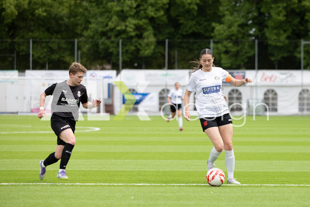 Fußball I Frauen I Saison 2025-2026 I Frauen 3. Liga | FVRZ Gruppe 2 | 18. Spieltag I Spielvereinigung Schaffhausen Damen 1 - Team Furttal Zürich I 17.05.2026 | Hochwertige Sportfotos kaufen & lizenzieren für Medien, Vereine, Agenturen & Sportler:innen. Entdecke professionelle Sportfotografie im Bildshop von Alexander Franzen. - Realisiert mit Pictrs.com