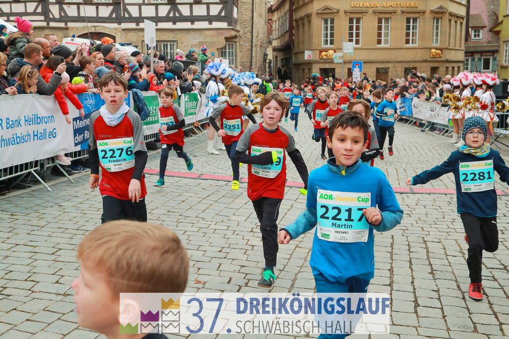 AOK JuniorCup 400m | 3Koenigslauf 2023 - Realisiert mit Pictrs.com