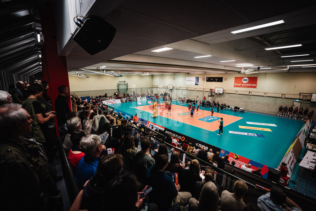 Volleyball | Frauen | Saison 2025/2026 | Volleyball Bundesliga | ETV Hamburger Volksbank Volleys vs. Ladies in Black Aachen | 29.10.2025 | Die ausverkaufte Halle Hoheluft am Lokstedter Steindamm