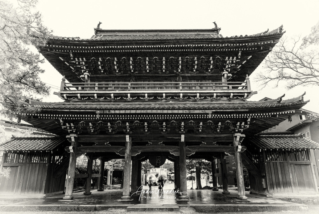 Eingang zum Tempel | Andre Wandrei - Nature Artworx - Realisiert mit Pictrs.com