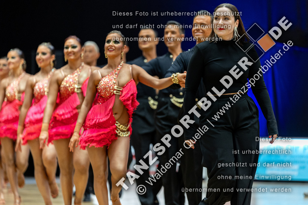 20240113-10020 | Hier finden Sie Tanz Bilder vom Latein und Standard Formationen tanzen. Sportbilder vom Tanzsport. Schöne Fotos und von Weltmeisterschaft, Europameisterschaft, Bundesliga, Regionalliga, Oberliga und Landesliga sowie von GOC Stuttgart, DanceComp, WM Bremen