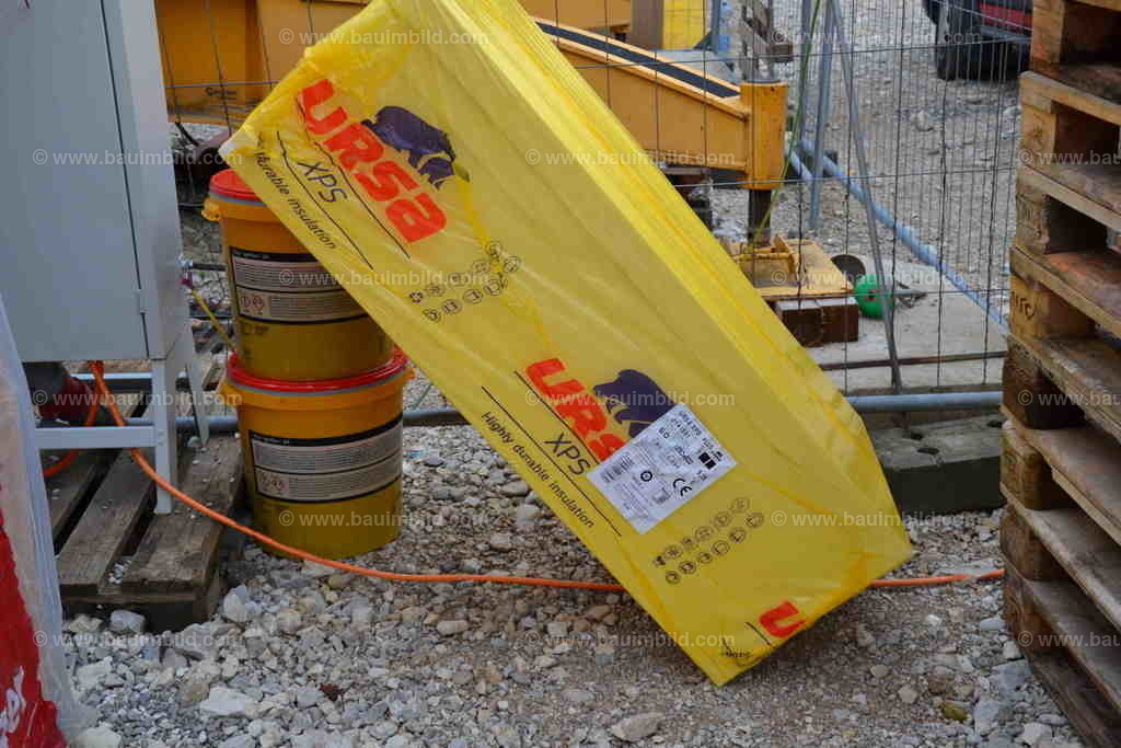bib-lg01-baustelleneinrichtung-0120 | Nach LV-Leistungsgruppen sortierte Detailfotos über den Bau eines Hauses. Alle Hausbau-Bilder direkt vom Urheber und Autor der Website Haus-Selber-Bauen.com