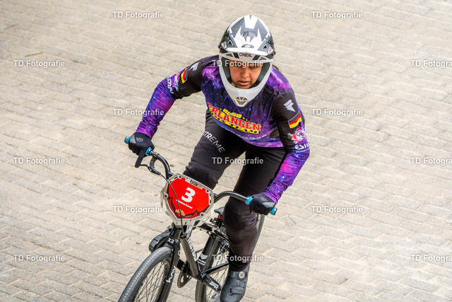 BayBMX2026-05493 | Fotogalerie von Thomas Dettweiler mit Eventbildern und lizenzfreien Fotos. Perfekt als Wandbild, für Büro, Website oder private Nutzung. - Realisiert mit Pictrs.com