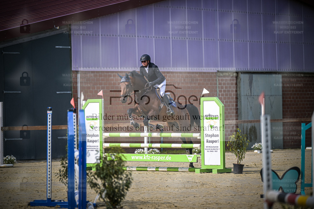 DOS_6016 | Entdecke hochwertige Reitturnierfotos von Foto Oger. Professionell, emotional und authentisch – jetzt Lieblingsmomente im Shop bestellen. - Realisiert mit Pictrs.com