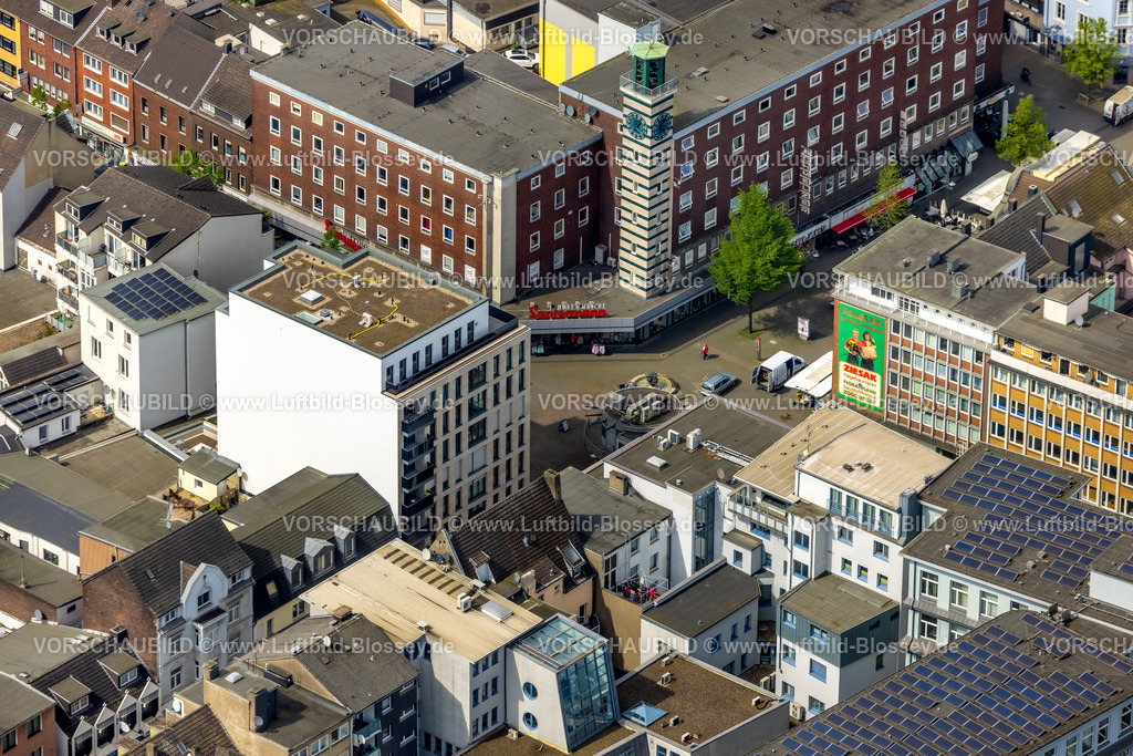 Oberhausen240401867 | Luftbild, Neues Wohnhaus an der Bahnhofstraße Ecke Steinbrinkstraße, City mit Fußgängerzone und Brunnen, Sterkrade Mitte, Oberhausen, Ruhrgebiet, Nordrhein-Westfalen, Deutschland