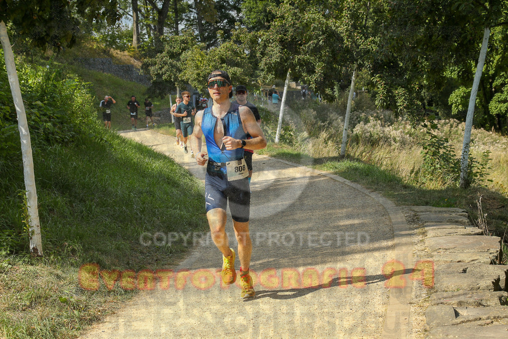 250824_1451_EX1_7811 | Sportfotografie im Rhein-Sieg Kreis, Köln, Bonn, NRW, Rheinland Pfalz, Hessen, etc. Unser Tätigkeitsfeld umfasst den Laufsport vom Volkslauf über den Marathon, Duathlon, Triathon bis zum Ultralauf wie Kölnpfad Ultra oder Schindertrail.