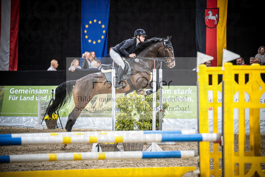 DOS_1112 | Entdecke hochwertige Reitturnierfotos von Foto Oger. Professionell, emotional und authentisch – jetzt Lieblingsmomente im Shop bestellen.Deutschlandweite Turnierfotografie. - Realisiert mit Pictrs.com
