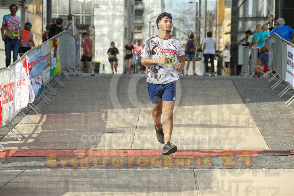 250920_1545_EX1_0604 | Sportfotografie im Rhein-Sieg Kreis, Köln, Bonn, NRW, Rheinland Pfalz, Hessen, etc. Unser Tätigkeitsfeld umfasst den Laufsport vom Volkslauf über den Marathon, Duathlon, Triathon bis zum Ultralauf wie Kölnpfad Ultra oder Schindertrail.