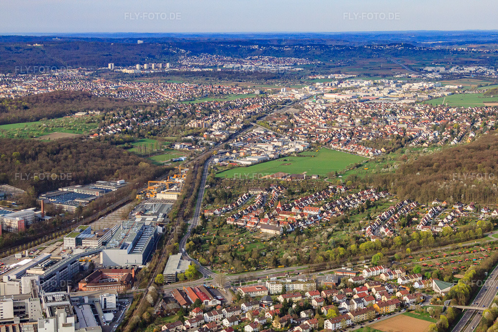 Luftbild: Ortsansicht von Osten in Korntal-Münchingen im Bundesland Baden-Württemberg in Deutschland. Foto: IMG_39288.jpg vom 03.04.2011 durch Werner Riehm/FLY-FOTO.deAuflösung des Originals: 4752 x 3168 px
