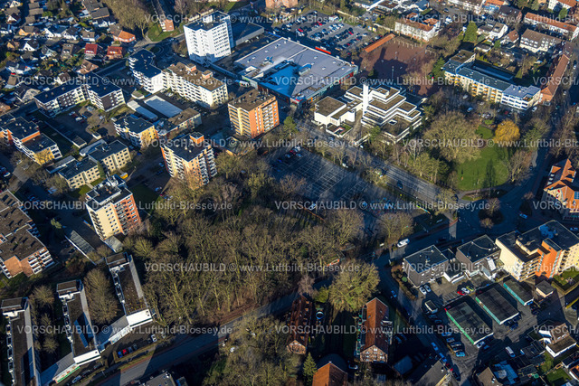 Hamm240100027 | Luftbild, Höveler Markt, Wohngebiet Hohenhöveler Hochhäuser und Waldstück An den Eichen, Kommunales Jobcenter Hamm AöR, Rathaus-Center Einkaufszentrum mit Supermarkt Rewe, DM, KiK und Lidl, Bockum-Hövel, Hamm, Ruhrgebiet, Nordrhein-Westfalen, Deutschland