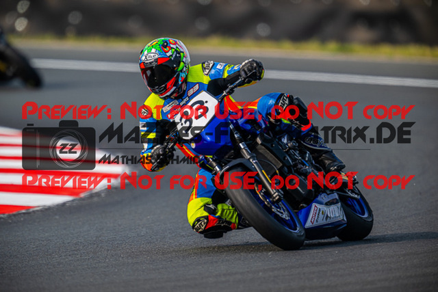 MaZZes_FotoMatrix_220520_0653 | Fotograf Mathias Schmid
Sportfotograf,
Eventfotograf,
Hochzeitsfotograf,
Portraitfotograf