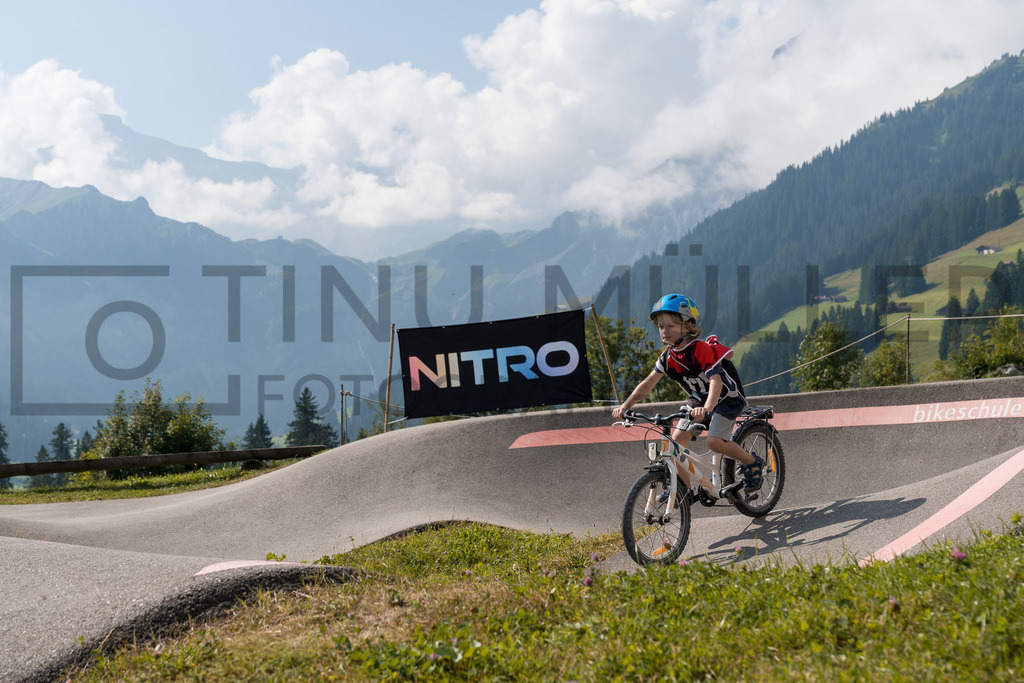 DSC08600 | Tinu Müller Fotografie- Bildershop - Realisiert mit Pictrs.com