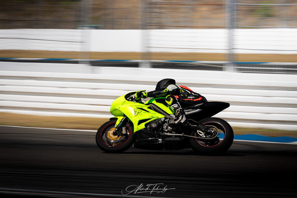 Ducati Trackday Hockenheimring 2026 | Entdecken Sie die faszinierende Welt von Alexander Tschuncky Arts: Kreative Fotografie, atemberaubende Automobilkunst und hochwertiger Bilderdruck. Lassen Sie sich inspirieren! - Realisiert mit Pictrs.com